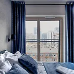 Mennica By P&o Serviced *