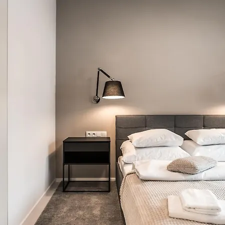 Apartament Mennica By P&o Serviced *