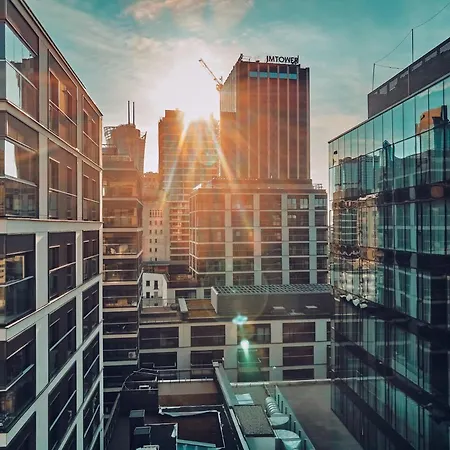 Mennica By P&o Serviced * Varsó