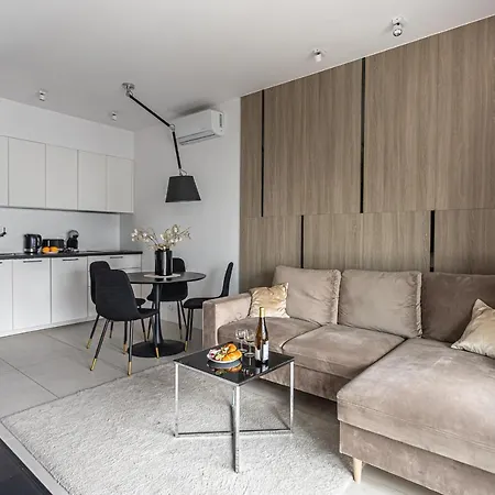 Mennica By P&o Serviced Apartament