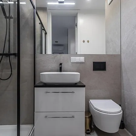 Mennica By P&o Serviced * Warszawa