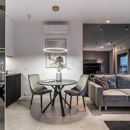 Apartament Mennica By P&o Serviced Warszawa
