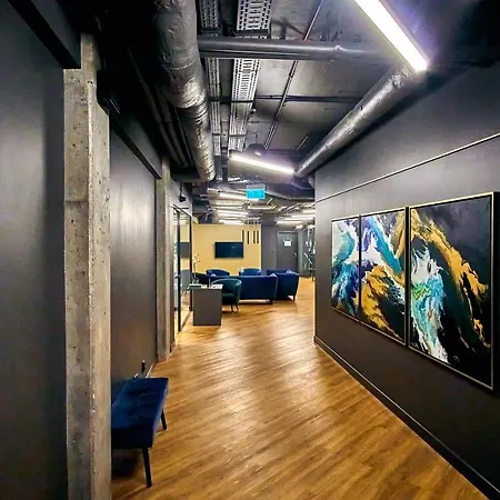 Mennica By P&o Serviced *