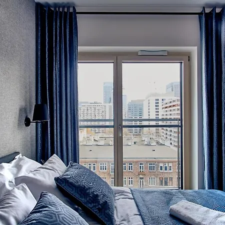 Mennica By P&o Serviced *